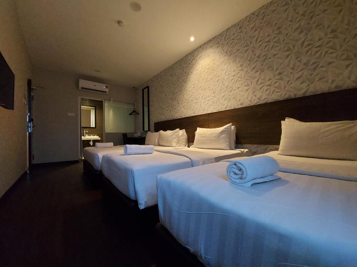 Miico Hotel @ Mount Austin Johor Bahru Dış mekan fotoğraf