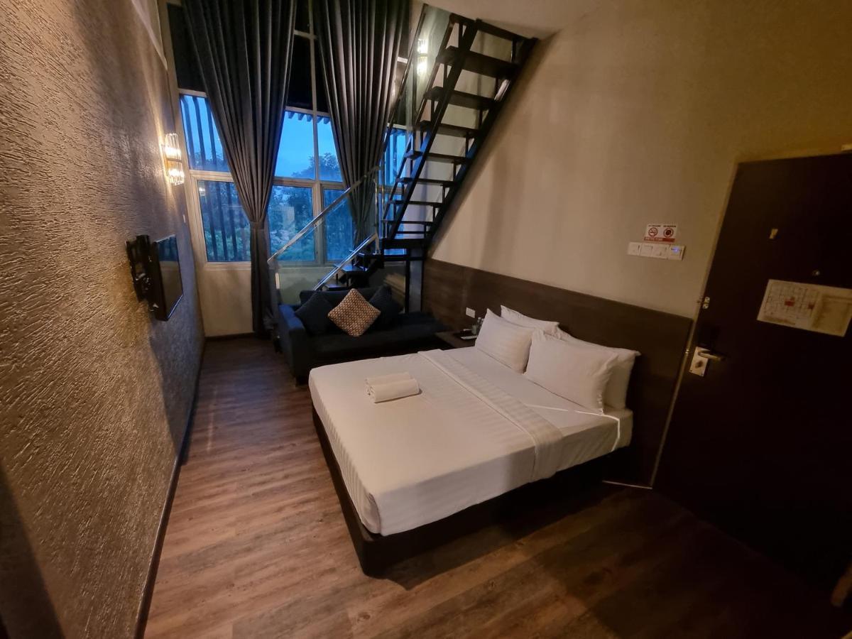 Miico Hotel @ Mount Austin Johor Bahru Dış mekan fotoğraf