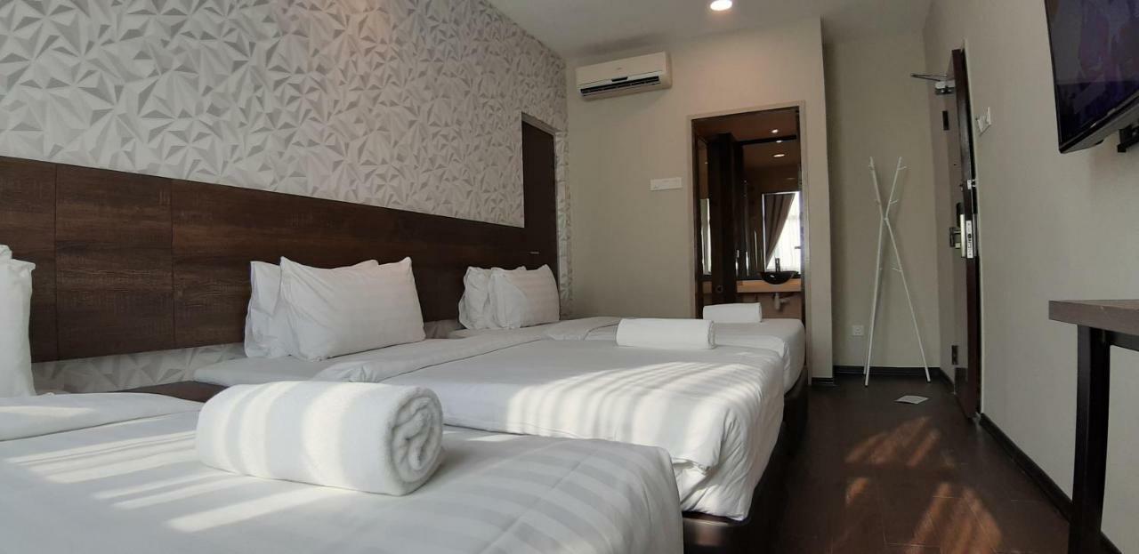 Miico Hotel @ Mount Austin Johor Bahru Dış mekan fotoğraf