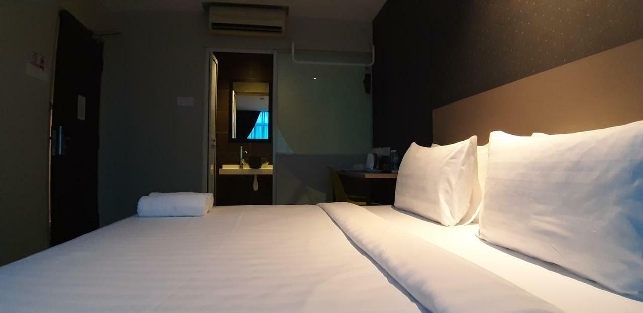 Miico Hotel @ Mount Austin Johor Bahru Dış mekan fotoğraf