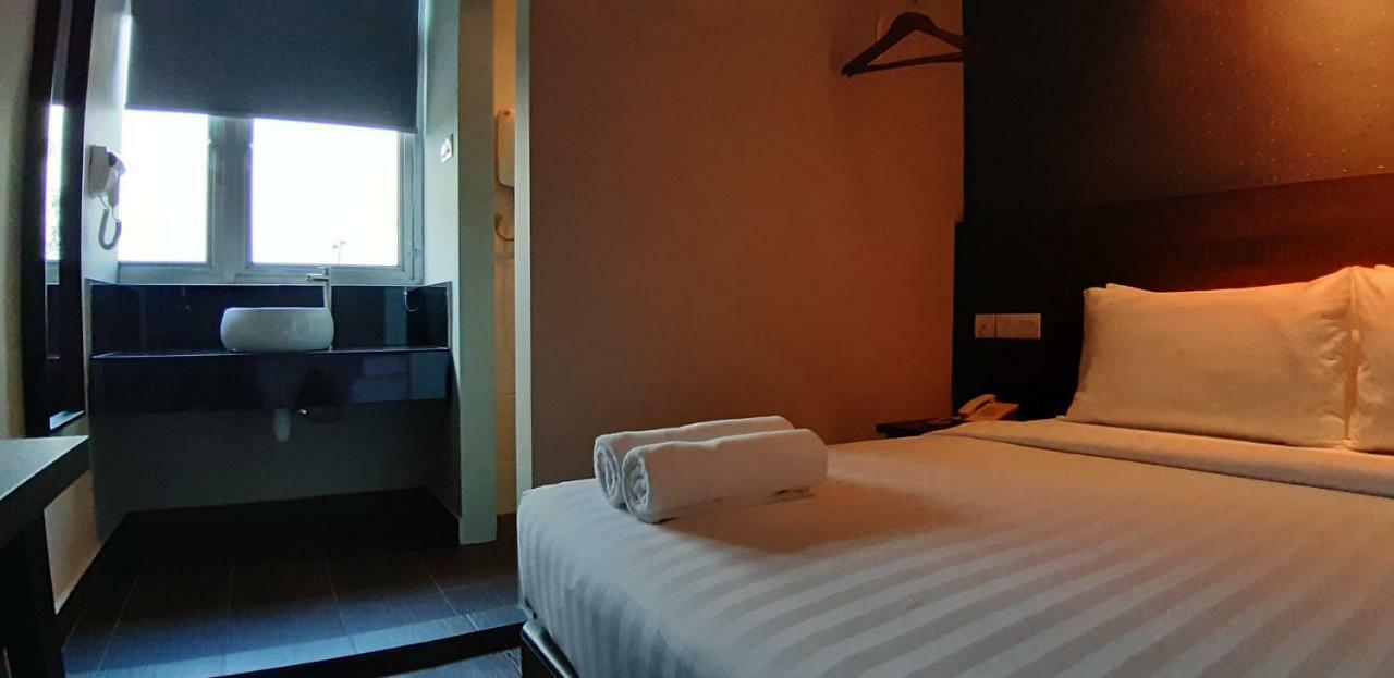 Miico Hotel @ Mount Austin Johor Bahru Dış mekan fotoğraf