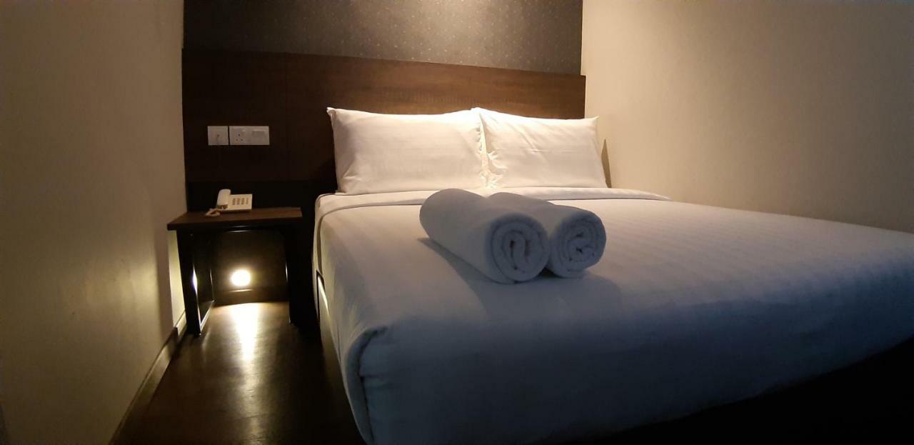 Miico Hotel @ Mount Austin Johor Bahru Dış mekan fotoğraf