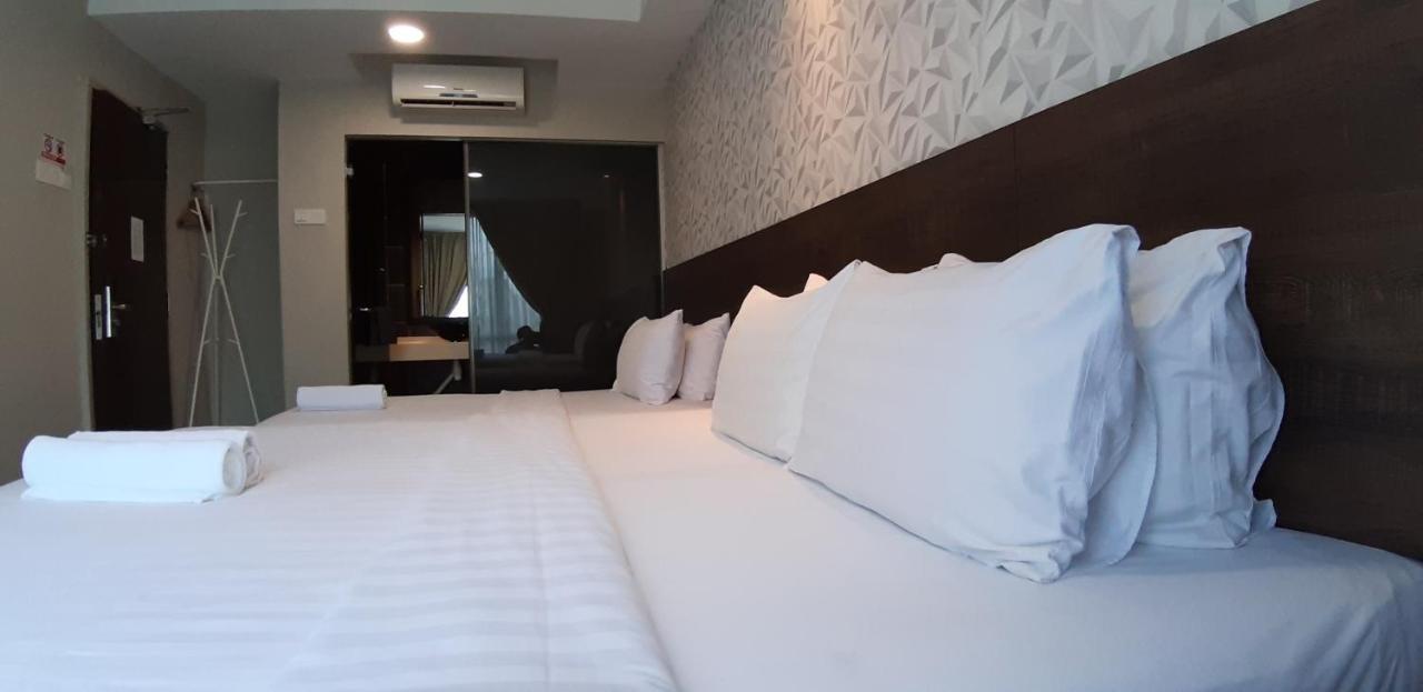 Miico Hotel @ Mount Austin Johor Bahru Dış mekan fotoğraf